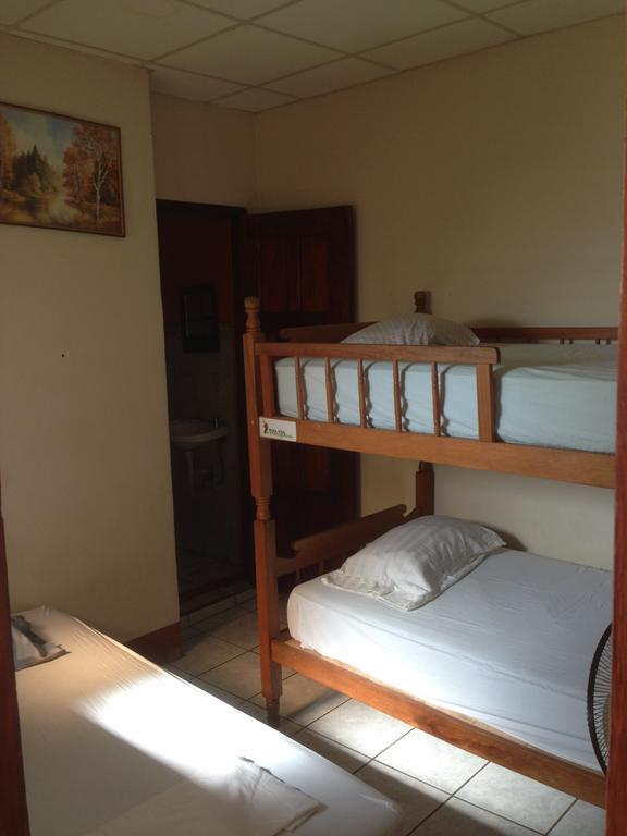 Hostal Brisas Y Olas San Juan del Sur Room photo